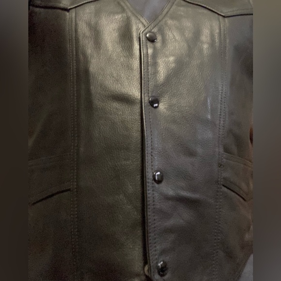 Biker Leather Vest - Picture 3 of 5